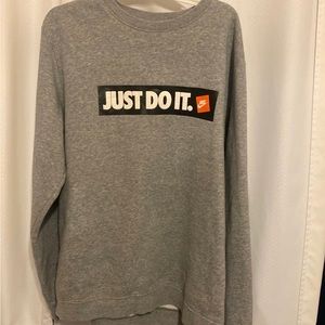 NIKE JUST DO IT GREY SWEATSHIRT